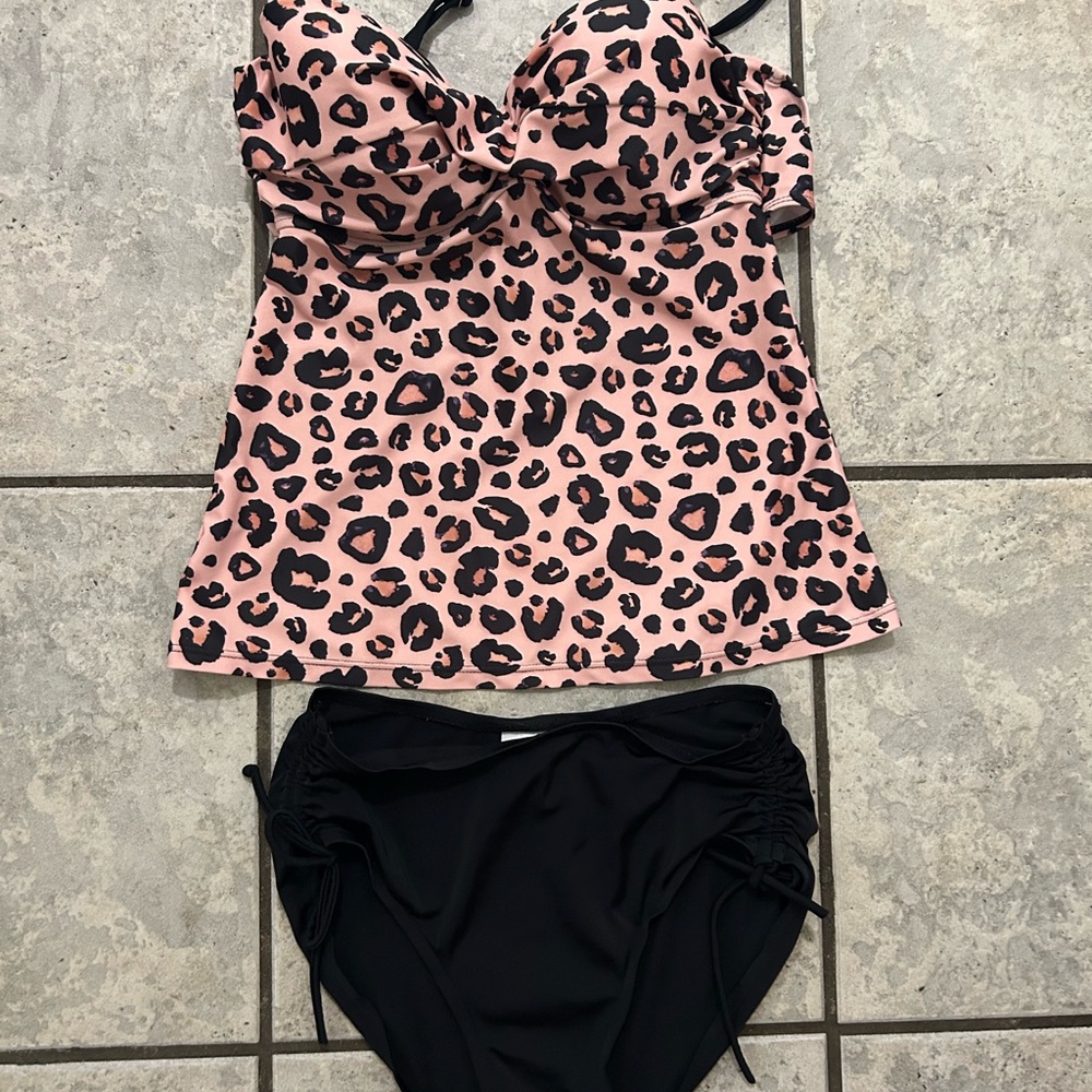 SHEIN Pink Leopard Print Swim Set
